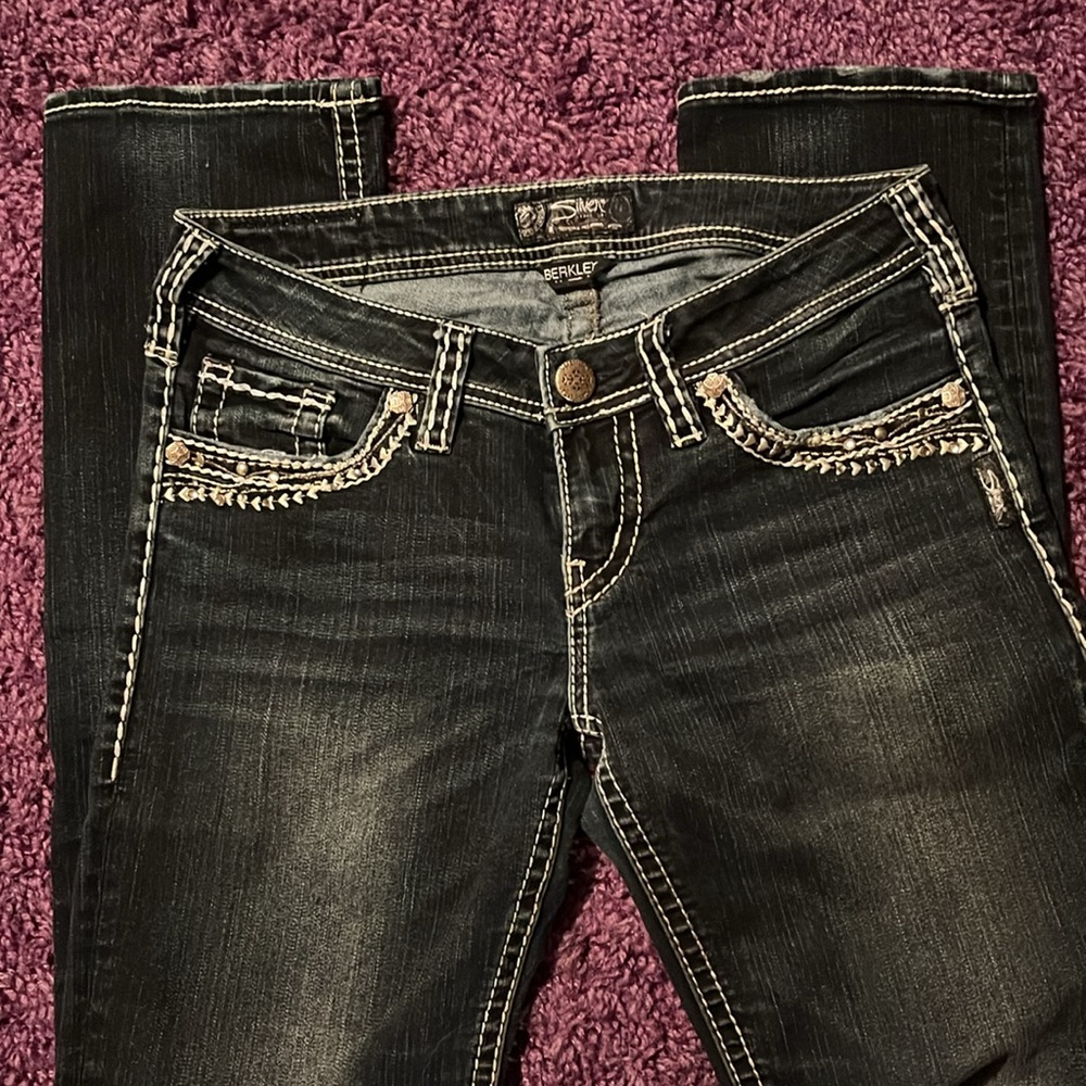 Silver Berkley skinny jean. 29x32 - Picture 2 of 4